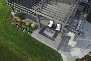 Patio layout with plants and flagstone walkway
